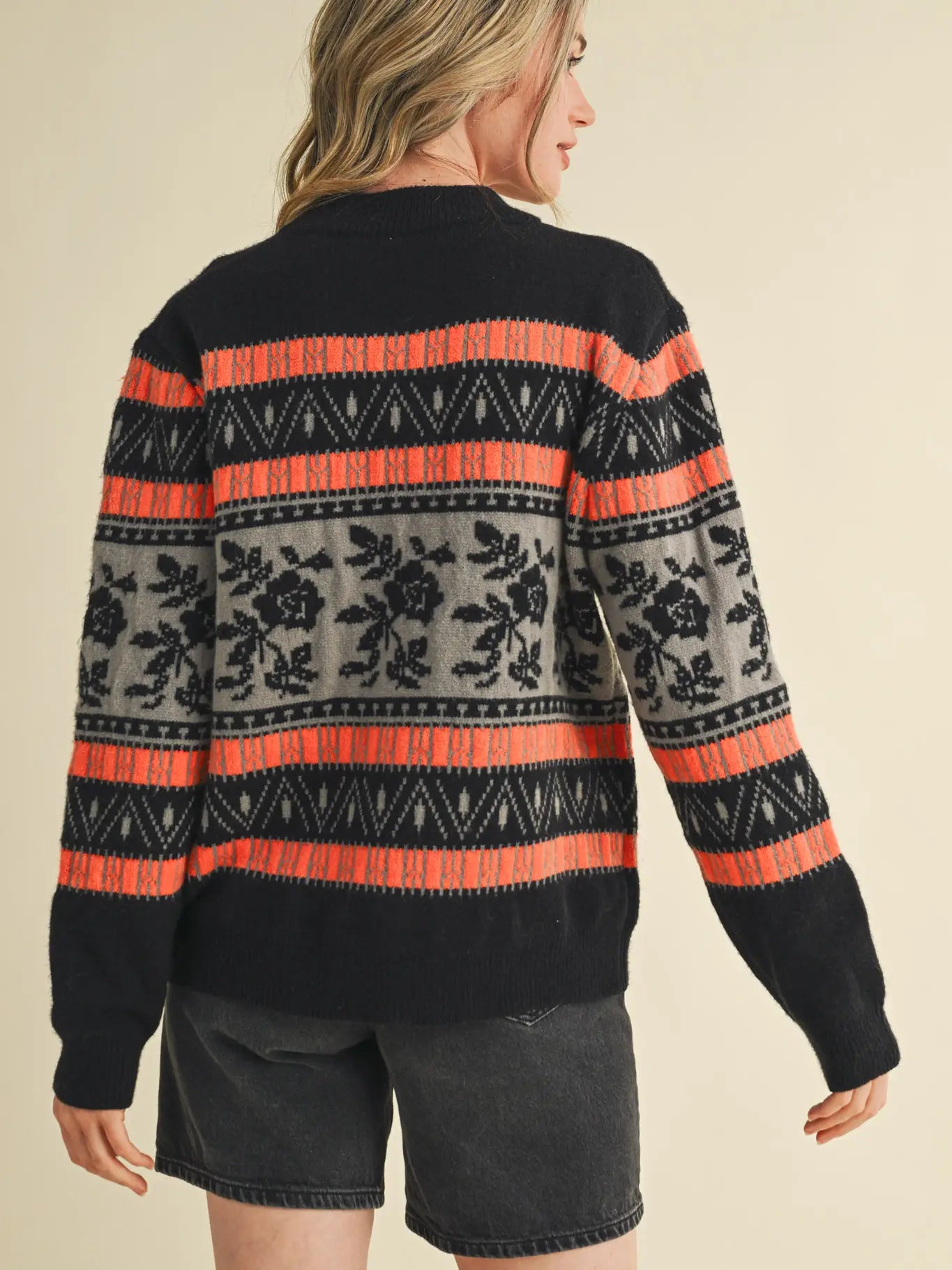 Black & Orange Floral Knit Round Neck Sweater
