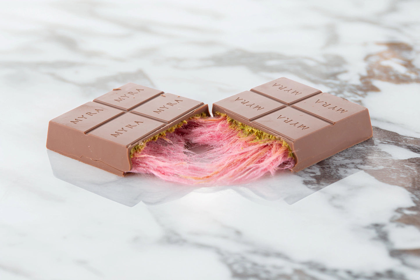 Dubai Angel Hair Chocolate Bar (Pink Cotton+Pistachio)
