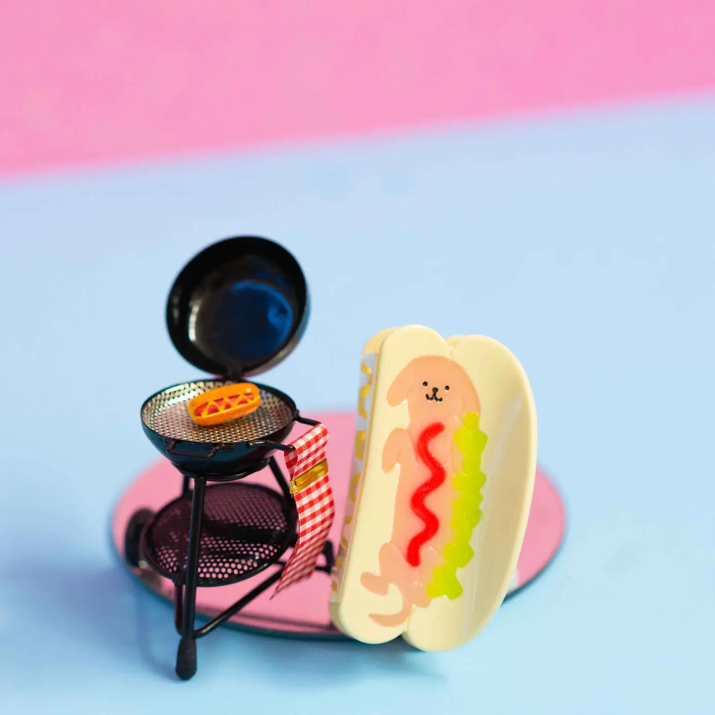 Hot Doggy Dog Hair Claw