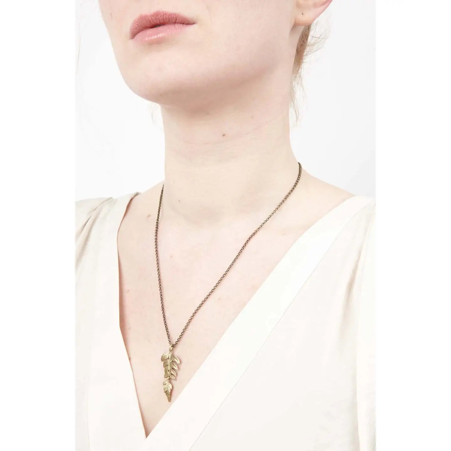 Single Fern Leaf Pendant 18"