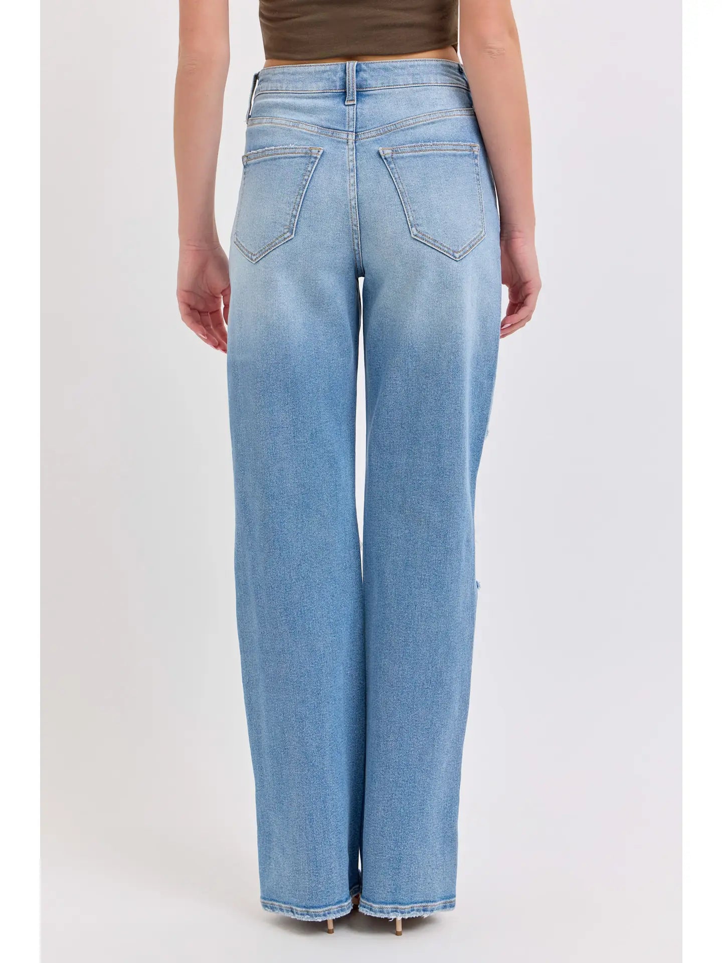 Super High Rise Repositioned Closure Jean