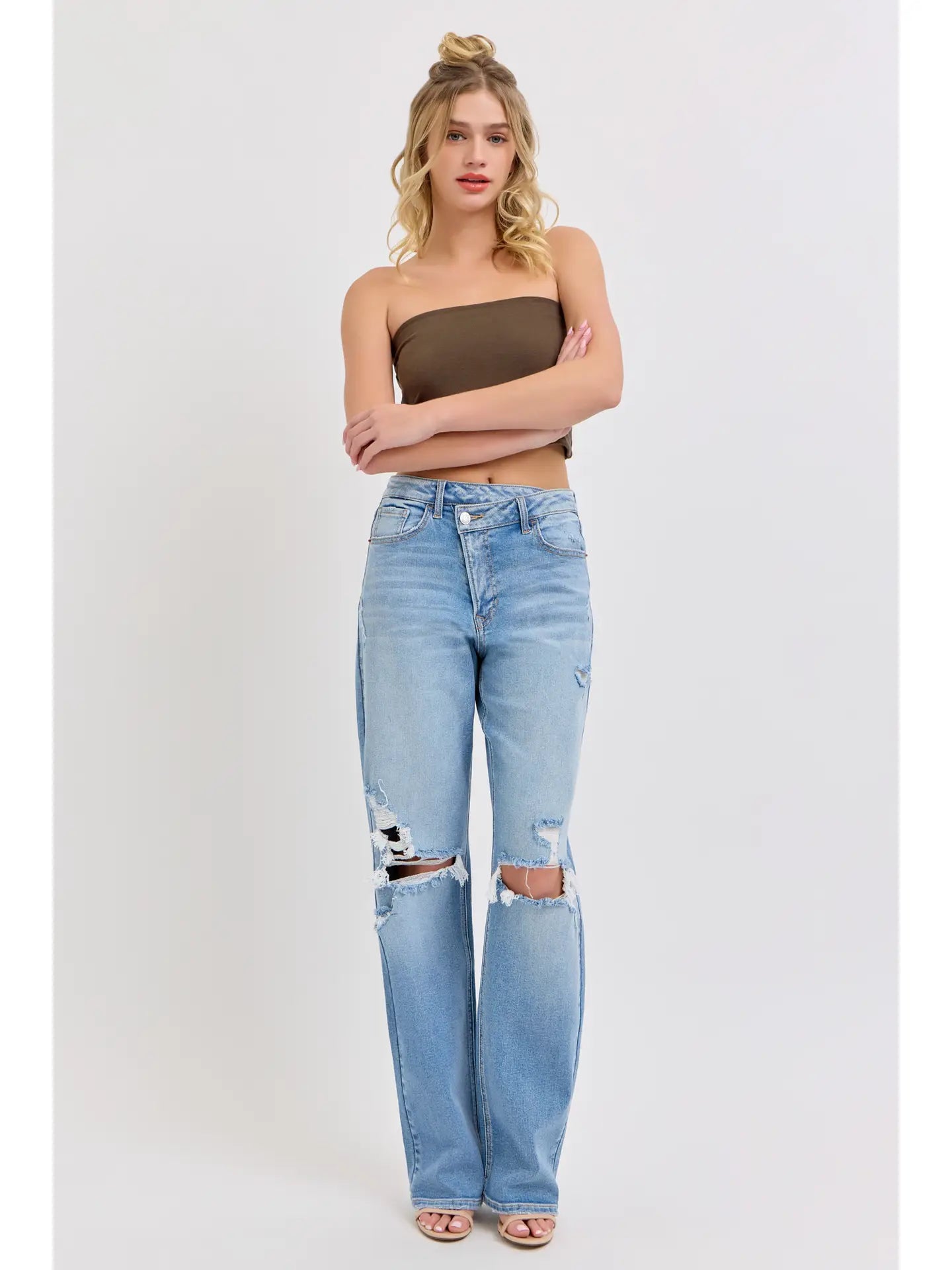 Super High Rise Repositioned Closure Jean