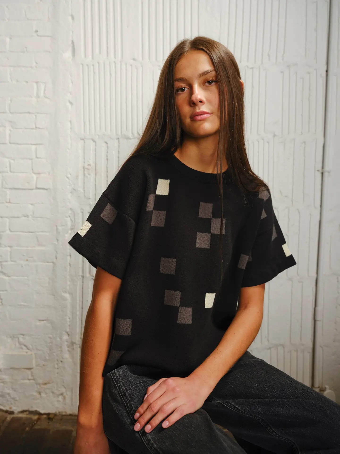 Albers Short Sleeve Sweater Tee - Obsidian by The Endery
