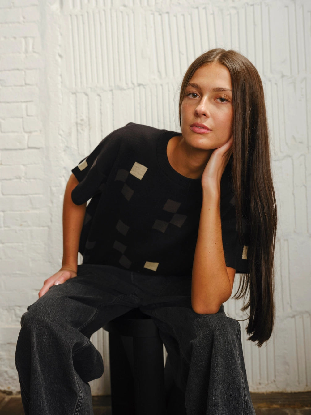 Albers Short Sleeve Sweater Tee - Obsidian by The Endery