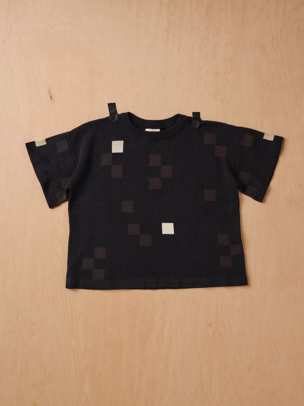 Albers Short Sleeve Sweater Tee - Obsidian by The Endery