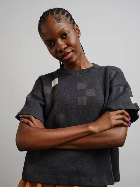 Albers Short Sleeve Sweater Tee - Obsidian by The Endery