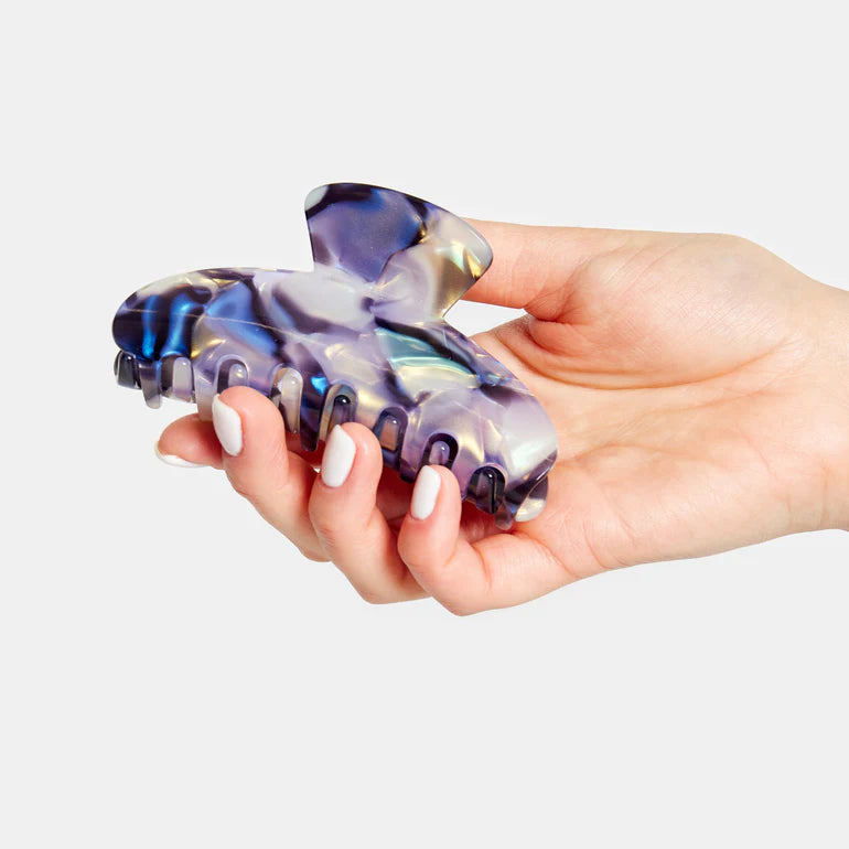 Baby Dolly Claw in Milk Jelly by Chunks