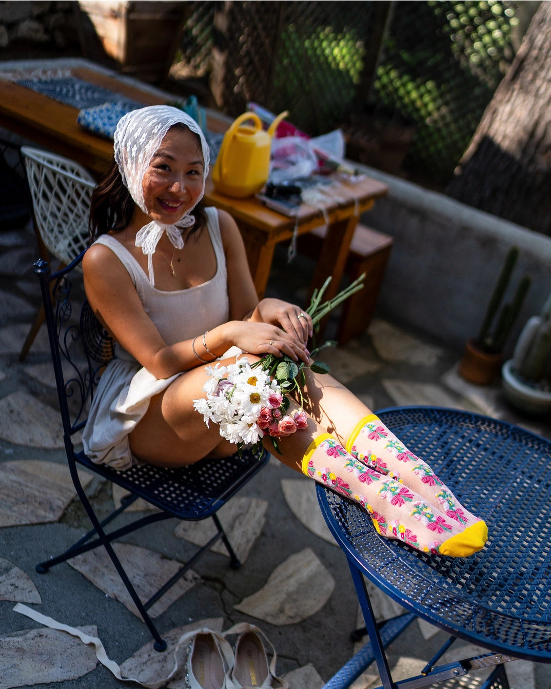 Bouquets All Day Shimmer Sheer Crew Socks