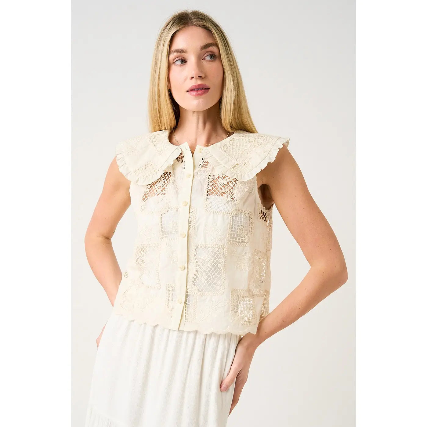Lace Patch Peter Pan Collar Sleeveless Top