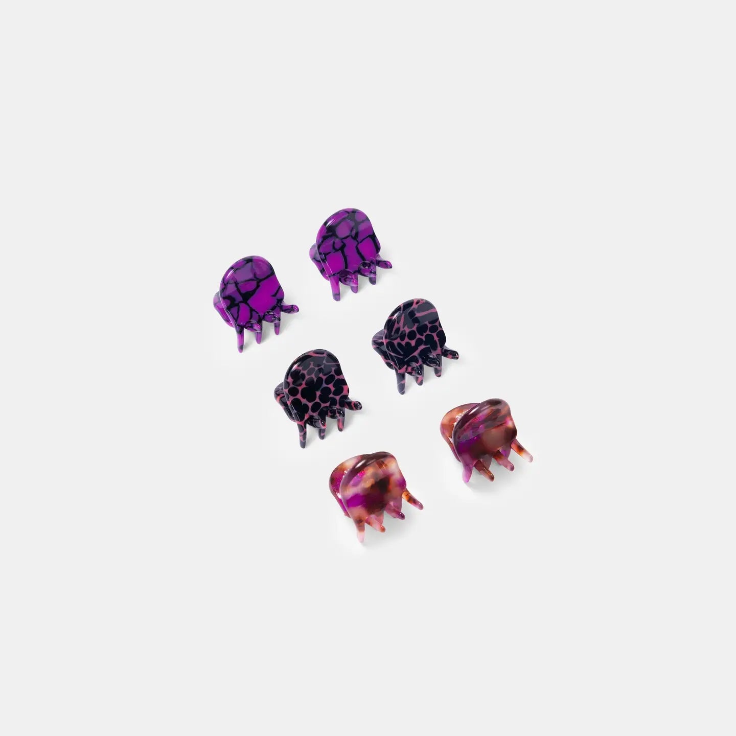 Micro Claws in Nebula by Chunks