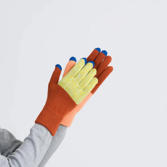 Peach Rust Pair and Spare Knit Touchscreen Gloves