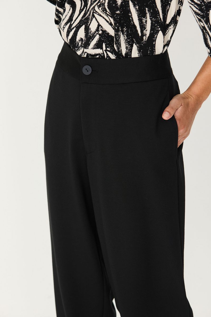 Soraia Trouser by SKFK